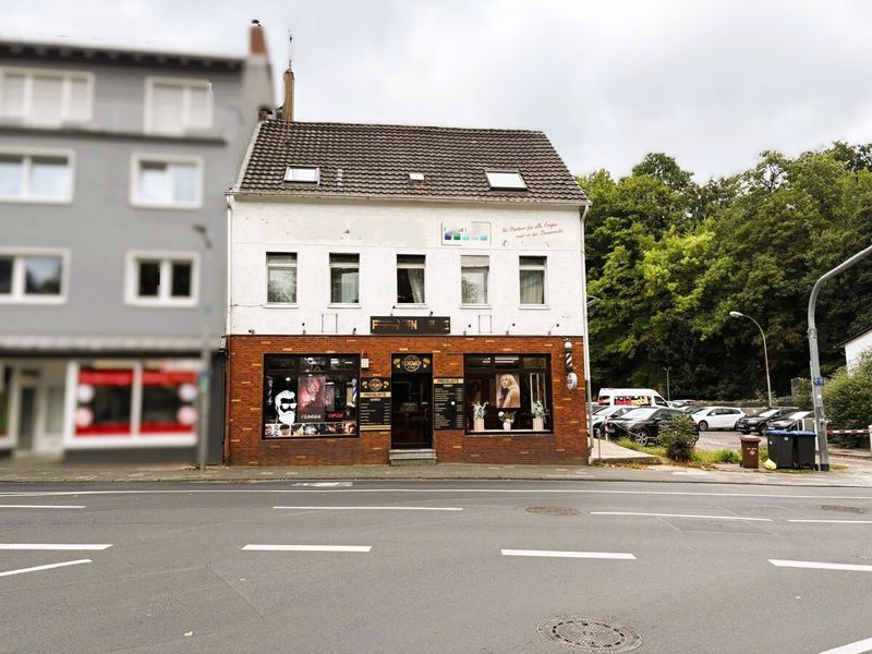Wohn-/Geschäftshaus mit Erweiterungspotential in Bergisch Gladbach - Stadtmitte